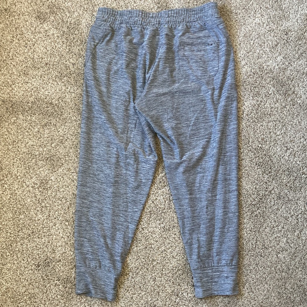 Women’s Northface Joggers - Picture 4 of 7